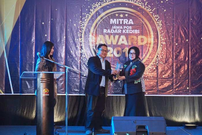 Award untuk Tambah Motivasi Dalam Menyapa Masyarakat