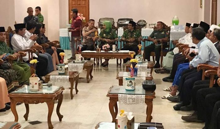 Bahas Polemik Karnaval, MUI Jember Inisiasi Pertemuan dengan Manajemen JFC Bahas Polemik Karnaval, MUI Jember Inisiasi Pertemuan dengan Manajemen JFC