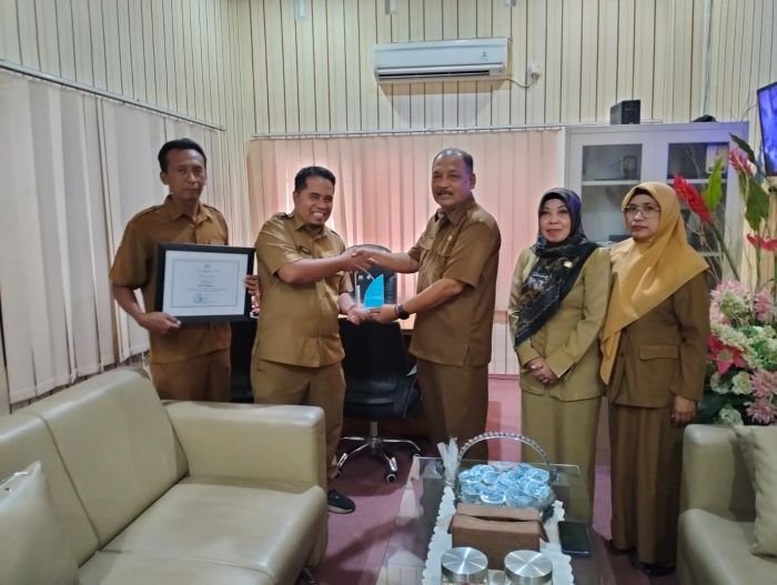 Hebat! Mengawali 2025, Kota Mojokerto Raih Penghargaan Standarisasi Pusat Informasi Sahabat Anak Hebat! Mengawali 2025, Kota Mojokerto Raih Penghargaan Standarisasi Pusat Informasi Sahabat Anak