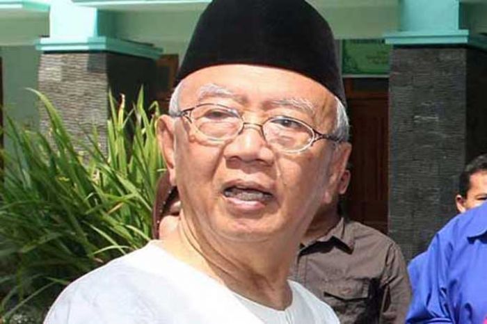 Merawat Muslimat Nahdlatul Ulama Merawat Muslimat Nahdlatul Ulama