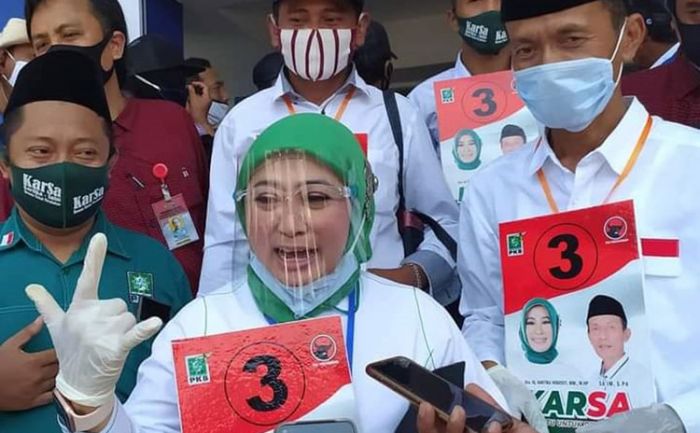 Dapat Nomor Urut 3, Kartika Hidayati: Seperti Salam Anak Milenial, Salam Metal "Menang Total" Dapat Nomor Urut 3, Kartika Hidayati: Seperti Salam Anak Milenial, Salam Metal "Menang Total"