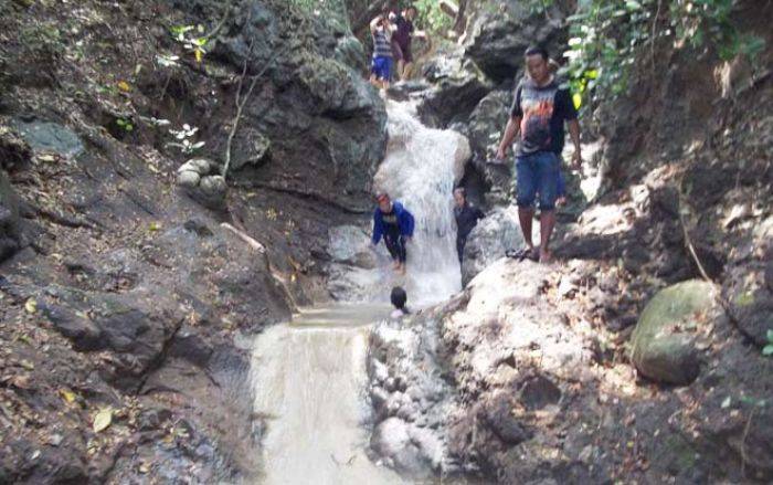 Air Terjun 7 Tingkat dan Gua Baung, Wisata Baru Warga Nganjuk