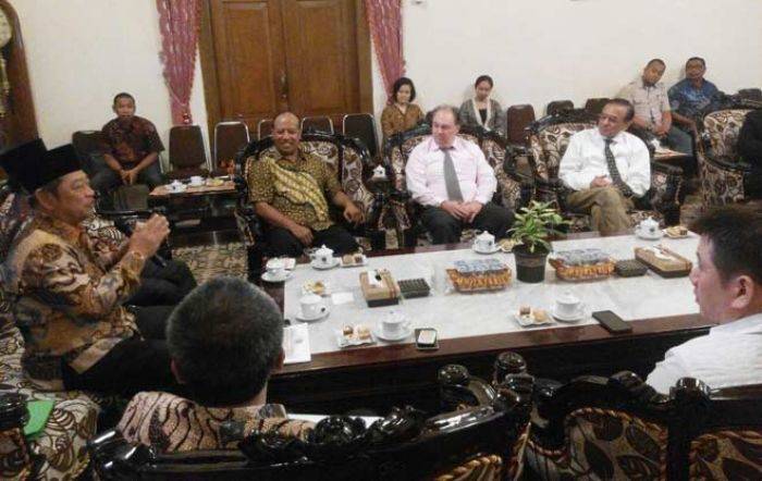 Difasilitasi Kadin Jawa Timur, Pengusaha Inggris Jajaki Investasi di Sidoarjo Difasilitasi Kadin Jawa Timur, Pengusaha Inggris Jajaki Investasi di Sidoarjo