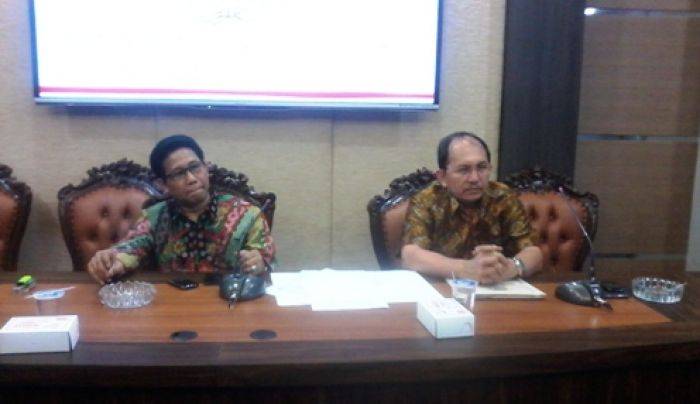 Komisi A DPRD Jatim Kumpulkan Ketua Dewan se-Indonesia Bahas Kemungkinan Revisi UU No.23/2014 Komisi A DPRD Jatim Kumpulkan Ketua Dewan se-Indonesia Bahas Kemungkinan Revisi UU No.23/2014