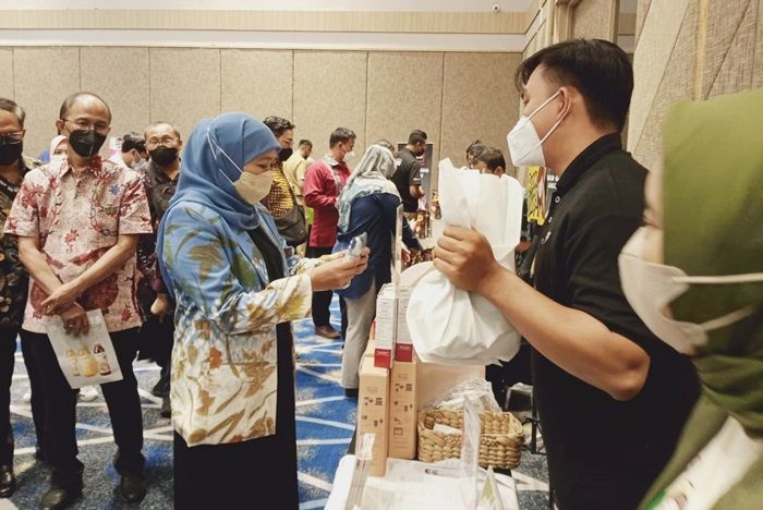 Tingkatkan Daya Saing Produk Halal, Khofifah Buka East Java Halal Agro Industry Fest 2022 Tingkatkan Daya Saing Produk Halal, Khofifah Buka East Java Halal Agro Industry Fest 2022