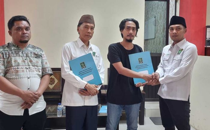 DPC PKB Bangkalan Berangkatkan Pengurus Dewan Syuro dan Tahfidz ke Muktamar Bali DPC PKB Bangkalan Berangkatkan Pengurus Dewan Syuro dan Tahfidz ke Muktamar Bali