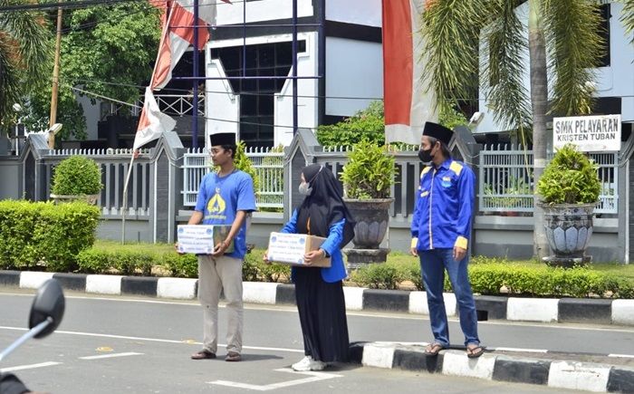 Peduli Korban Erupsi Semeru, PC PMII Tuban Turun Jalan Galang Bantuan Peduli Korban Erupsi Semeru, PC PMII Tuban Turun Jalan Galang Bantuan