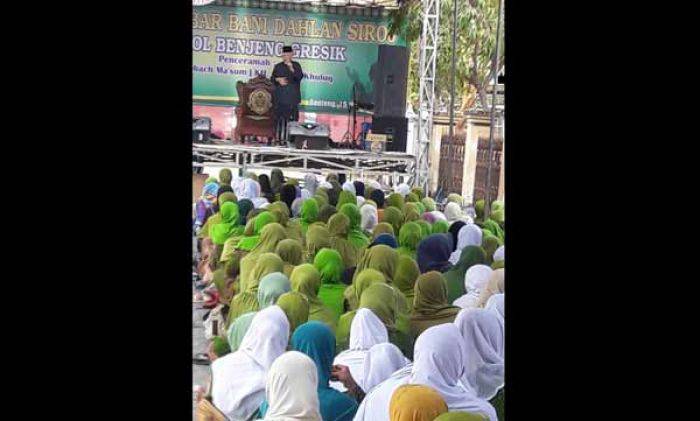 Ribuan Fatayat dan Muslimat di Gresik Siap Menangkan Pasangan Berkah Ribuan Fatayat dan Muslimat di Gresik Siap Menangkan Pasangan Berkah