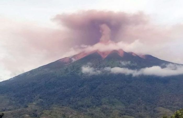 Waspada Erupsi Gunung Kerinci Jambi Waspada Erupsi Gunung Kerinci Jambi