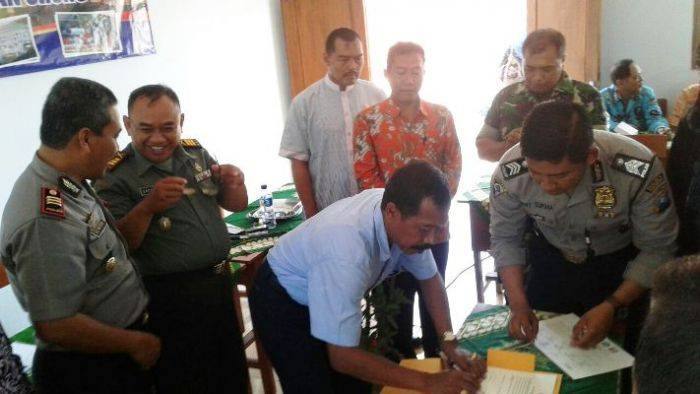 Ratusan Siswa Gelar Deklarasi, Hindari Tawuran dan Kekerasan Ratusan Siswa Gelar Deklarasi, Hindari Tawuran dan Kekerasan