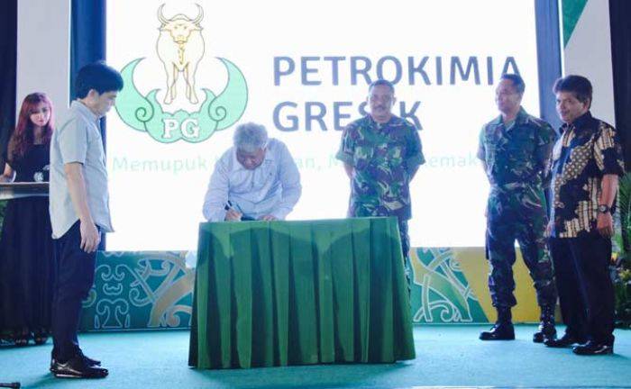 Petrokimia Gresik Jalin Kerjasama Dengan Puskopad Kodam XII Tanjungpura Petrokimia Gresik Jalin Kerjasama Dengan Puskopad Kodam XII Tanjungpura