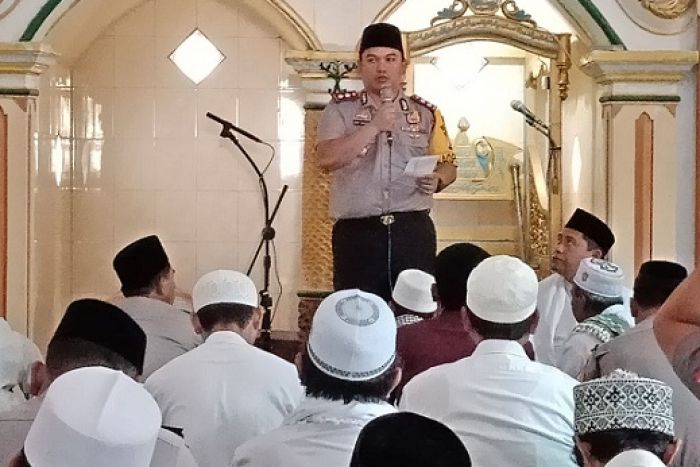 Kapolres Baru Bangkalan Ancam Tembak Pelaku Narkoba Kapolres Baru Bangkalan Ancam Tembak Pelaku Narkoba