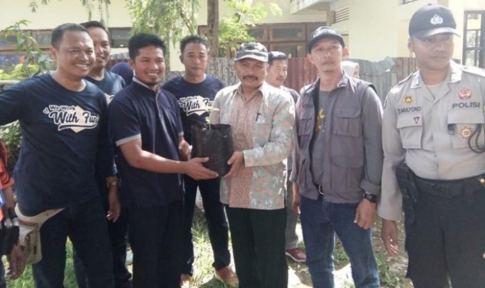 Sukses Gelar Pemilu, KPU Batu Tanam Pohon Sukses Gelar Pemilu, KPU Batu Tanam Pohon