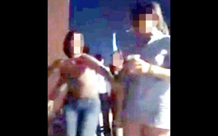 Polisi Saudi Gelar Pesta Miras dengan Cewek-cewek, Negara Geger Polisi Saudi Gelar Pesta Miras dengan Cewek-cewek, Negara Geger
