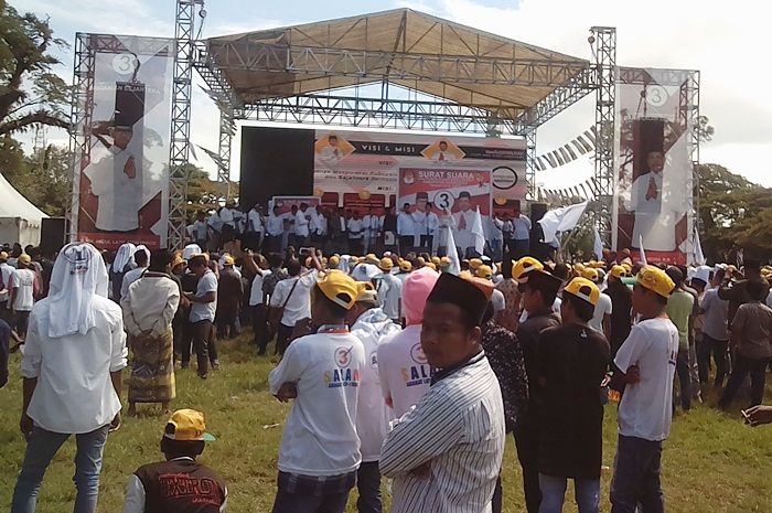 Sejahterakan Guru Madin di Bangkalan, Ra Latif-Mohni Siapkan Anggaran Sejahterakan Guru Madin di Bangkalan, Ra Latif-Mohni Siapkan Anggaran