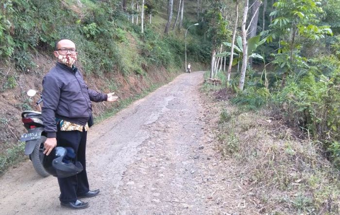 Sering Makan Korban, Dewan Desak Pemkot Perbaiki Jalan Rusak di Desa Gunungsari Sering Makan Korban, Dewan Desak Pemkot Perbaiki Jalan Rusak di Desa Gunungsari