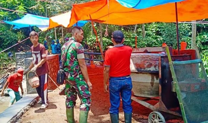 Kasiter Korem 083/Baladhika Jaya Pastikan Pengerjaan TMMD di Jember Sesuai Protap