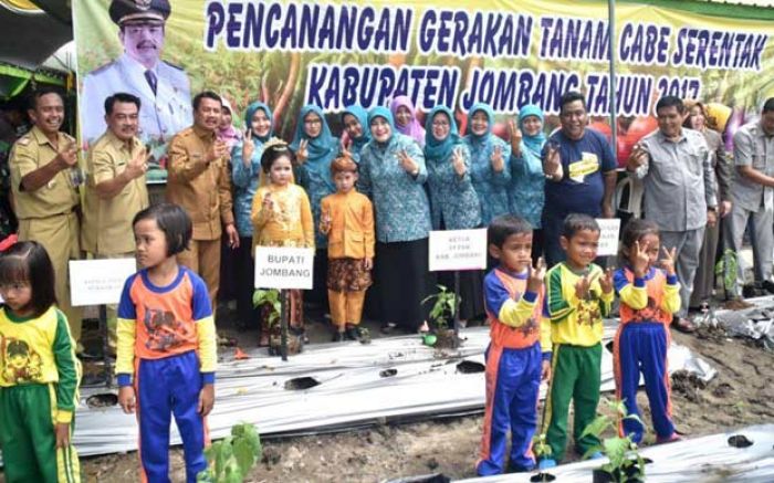 Pemkab Jombang Canangkan Gerakan Tanam Cabe Serentak Pemkab Jombang Canangkan Gerakan Tanam Cabe Serentak