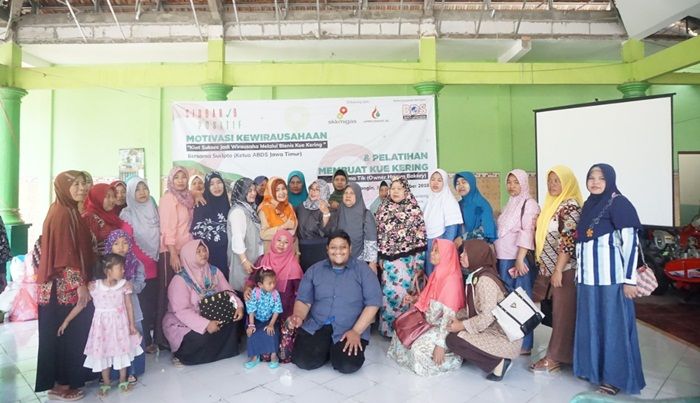 Lapindo Brantas Gandeng Sidoarjo Positif Gelar Pelatihan Pembuatan Kue Lapindo Brantas Gandeng Sidoarjo Positif Gelar Pelatihan Pembuatan Kue