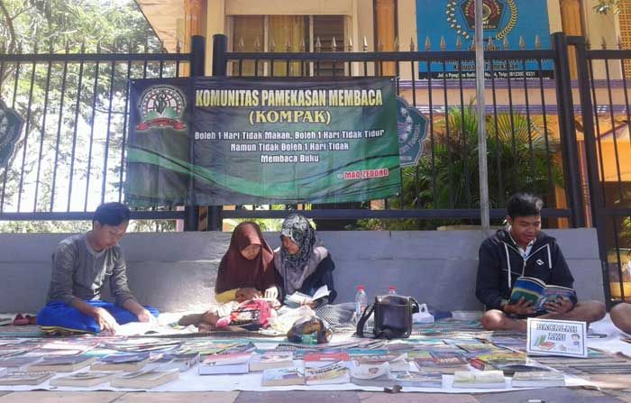 Tanamkan Cinta Literasi Warga Pamekasan, Tanamkan Cinta Literasi Warga Pamekasan,