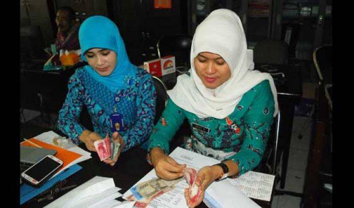 THR PNS Lamongan Cair Hari Ini THR PNS Lamongan Cair Hari Ini