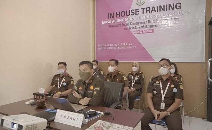 Tim Kejaksaan Nganjuk Perdalam Pidana Pencucian Uang Tim Kejaksaan Nganjuk Perdalam Pidana Pencucian Uang