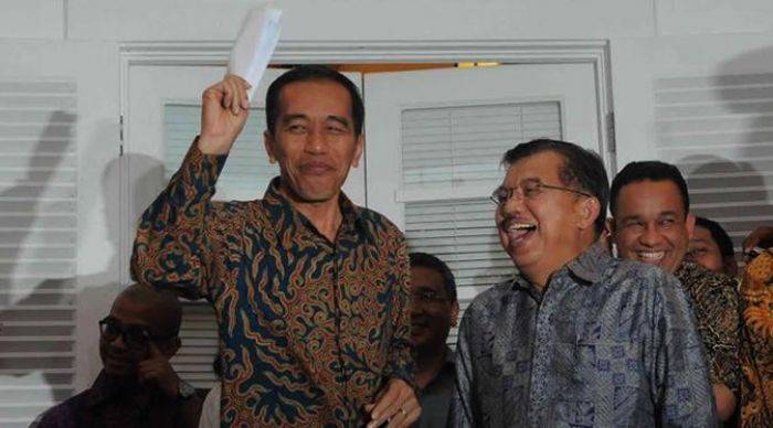 Kirab Budaya Pelantikan Jokowi Dianggap Cari Muka, Perlu Dievaluasi Kirab Budaya Pelantikan Jokowi Dianggap Cari Muka, Perlu Dievaluasi