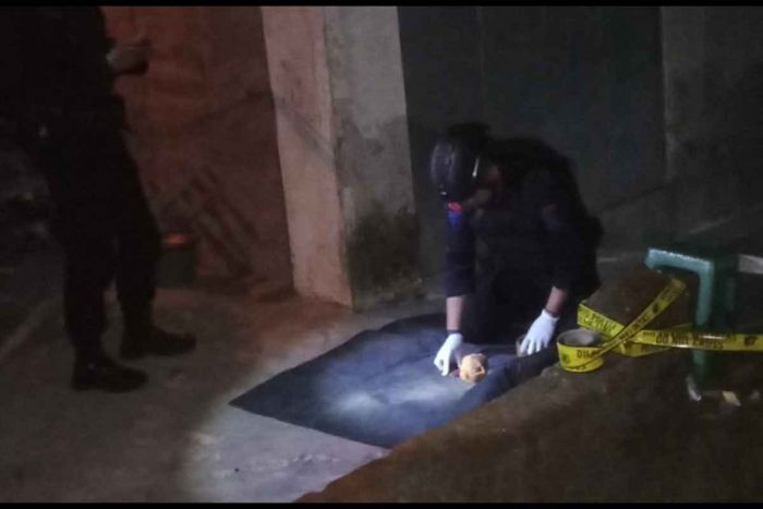 Warga Balongbendo Sidoarjo Dihebohkan Penemuan Bom Jenis Granat Warga Balongbendo Sidoarjo Dihebohkan Penemuan Bom Jenis Granat