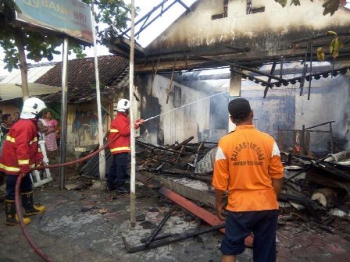 Bank BRI Cabang Pembantu Soko, Tuban Terbakar Bank BRI Cabang Pembantu Soko, Tuban Terbakar