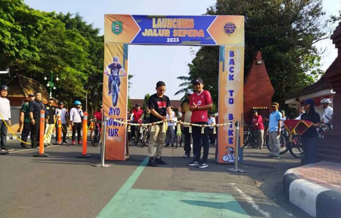 Kurangi Polusi Udara, Bupati Trenggalek Minta Masyarakat Back To Bike Kurangi Polusi Udara, Bupati Trenggalek Minta Masyarakat Back To Bike