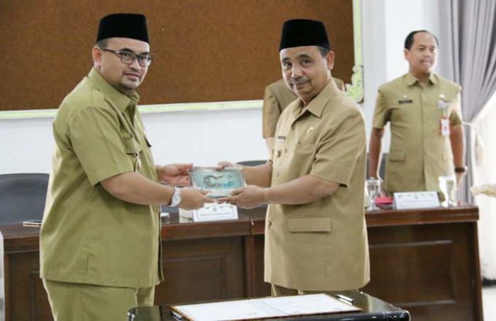 Cakup 8 Bidang Pembangunan, Probolinggo - Lumajang Teken MoU Cakup 8 Bidang Pembangunan, Probolinggo - Lumajang Teken MoU