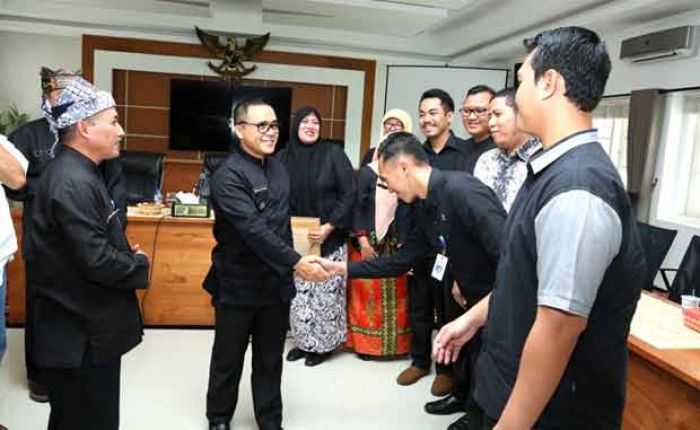 Banyuwangi Beri Beasiswa 18 Dokter untuk Belajar Spesialis Banyuwangi Beri Beasiswa 18 Dokter untuk Belajar Spesialis