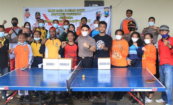 Kapolres Pasuruan Launching Program Orang Tua dan Anak Asuh Pelajar Papua di Kampung Margo Utomo Kapolres Pasuruan Launching Program Orang Tua dan Anak Asuh Pelajar Papua di Kampung Margo Utomo