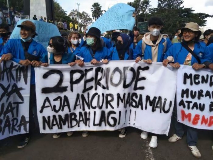 Soal Jokowi Tiga Periode, Demokrat: Tak Berprestasi Tapi Ingin Terus Berkuasa Soal Jokowi Tiga Periode, Demokrat: Tak Berprestasi Tapi Ingin Terus Berkuasa
