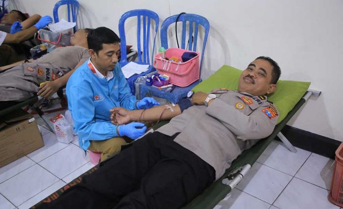 Peringati Hari Bhayangkara ke-78, Polres Madiun Adakan Donor Darah Peringati Hari Bhayangkara ke-78, Polres Madiun Adakan Donor Darah