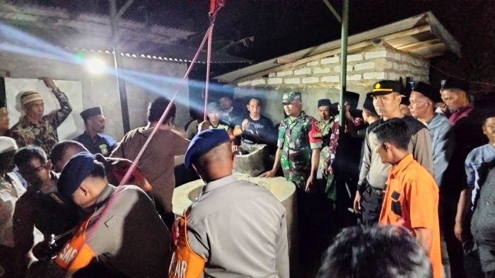 Sempat Dinyatakan Hilang, Ibu Rumah Tangga di Pamekasan Ditemukan Tewas di Dalam Sumur Sempat Dinyatakan Hilang, Ibu Rumah Tangga di Pamekasan Ditemukan Tewas di Dalam Sumur