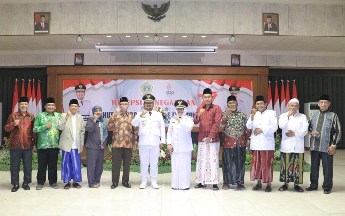 Undang Para Tokoh Agama, Bupati Gresik Gelar Resepsi HUT RI ke-77 Undang Para Tokoh Agama, Bupati Gresik Gelar Resepsi HUT RI ke-77