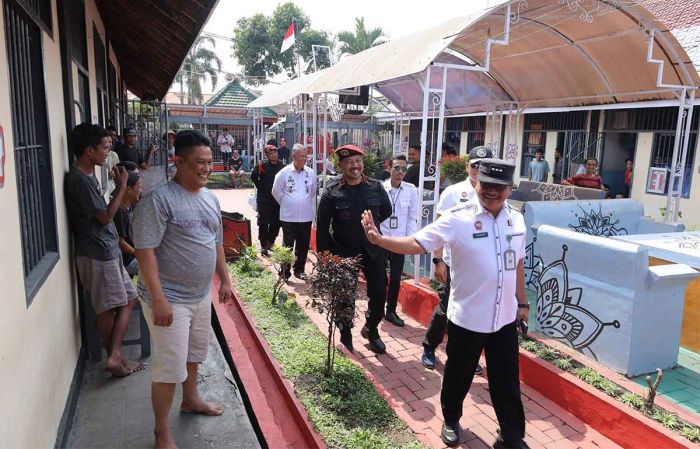 Beri Filosofi Catur, Stafsus Menkumham Sapa WBP Lapas Malang Beri Filosofi Catur, Stafsus Menkumham Sapa WBP Lapas Malang