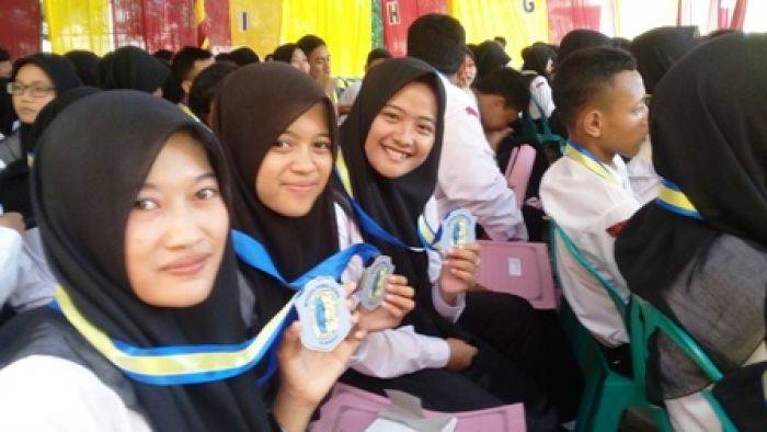 Antisipasi Konvoi,  2 Sekolah di Bojonegoro Langsung Gelar Wisuda 