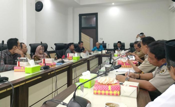 117 Hektare Tanah di Kawasan Hehutanan Kabupaten Pasuruan akan Diberikan kepada Masyarakat 117 Hektare Tanah di Kawasan Hehutanan Kabupaten Pasuruan akan Diberikan kepada Masyarakat