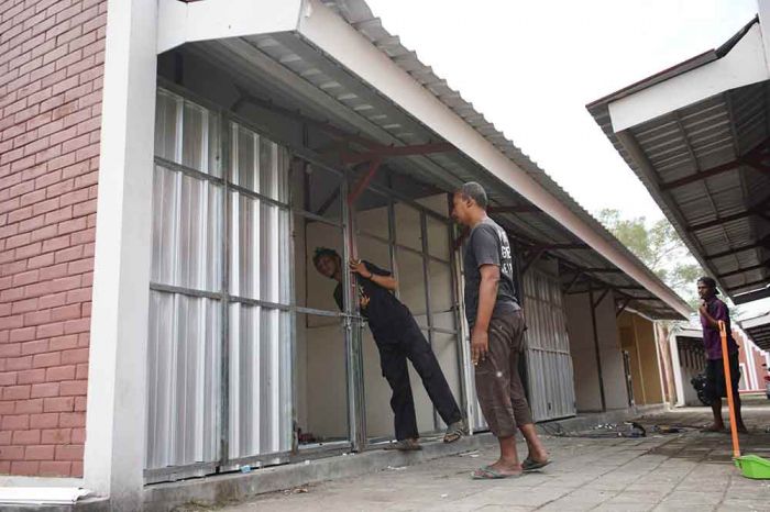 Pemkab Kediri Operasionalkan Sentra PKL Simpang Lima Gumul Hari Minggu Besok Pemkab Kediri Operasionalkan Sentra PKL Simpang Lima Gumul Hari Minggu Besok