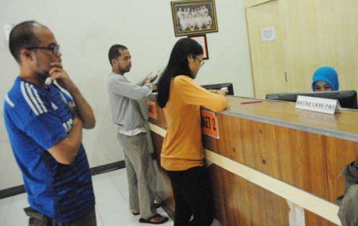Tiket Kereta Api di Stasiun Jombang untuk Mudik Ludes Dipesan Tiket Kereta Api di Stasiun Jombang untuk Mudik Ludes Dipesan