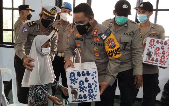 Ratusan Anak Yatim Hadiri Baksos Berbagi Senyum untuk Negeri Alumni Akpol 2000 Sanika Satyawada Ratusan Anak Yatim Hadiri Baksos Berbagi Senyum untuk Negeri Alumni Akpol 2000 Sanika Satyawada
