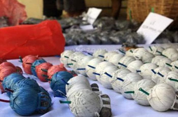 Diduga Selingkuh, Seorang Wanita di Pasuruan Tewas Usai Dilempar Bondet Diduga Selingkuh, Seorang Wanita di Pasuruan Tewas Usai Dilempar Bondet