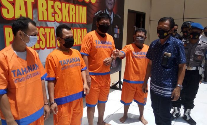 Tak Terima Ditarik Leasing, Warga Asal Gresik Ajak 6 Temannya Ambil Paksa Mobil Tak Terima Ditarik Leasing, Warga Asal Gresik Ajak 6 Temannya Ambil Paksa Mobil