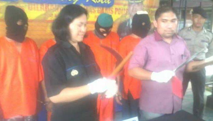 Bawa Celurit dan Pisau di Pesta Pernikahan, Jukir di Malang Diringkus Bawa Celurit dan Pisau di Pesta Pernikahan, Jukir di Malang Diringkus
