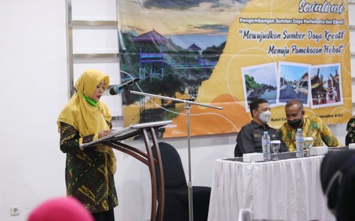 Disporapar Pamekasan Gelar Sosialisasi Pengembangan Sumber Daya Pariwisata dan Ekonomi Kreatif Disporapar Pamekasan Gelar Sosialisasi Pengembangan Sumber Daya Pariwisata dan Ekonomi Kreatif
