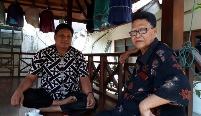Jelang Rilis Survei Bacabup, Ketua PDIP Gresik Sowan ke Kiai Robbach Jelang Rilis Survei Bacabup, Ketua PDIP Gresik Sowan ke Kiai Robbach