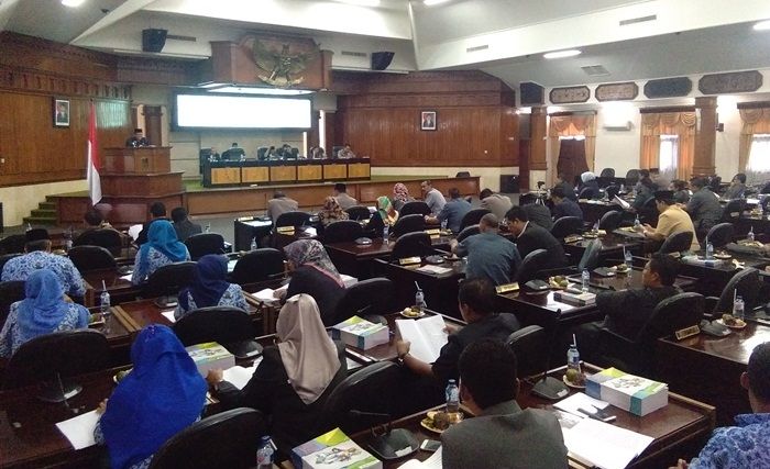 DPRD Tuban Gelar Paripurna LKPJ Bupati Tahun 2017 DPRD Tuban Gelar Paripurna LKPJ Bupati Tahun 2017
