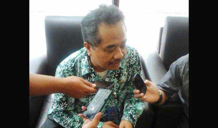 Kabag Ekonomi Lumajang Diberhentikan, Terlibat Korupsi Pasir Besi Kabag Ekonomi Lumajang Diberhentikan, Terlibat Korupsi Pasir Besi